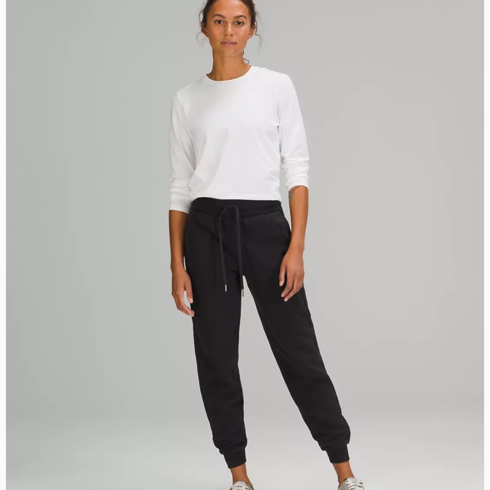 SALE!✨ Lululemon // Scuba High Rise Jogger Sweatpants